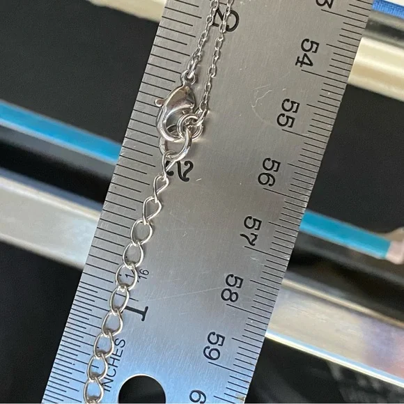 Dazzling Vintage Crystal Snowflake Pendant Necklace - Picture 8 of 8